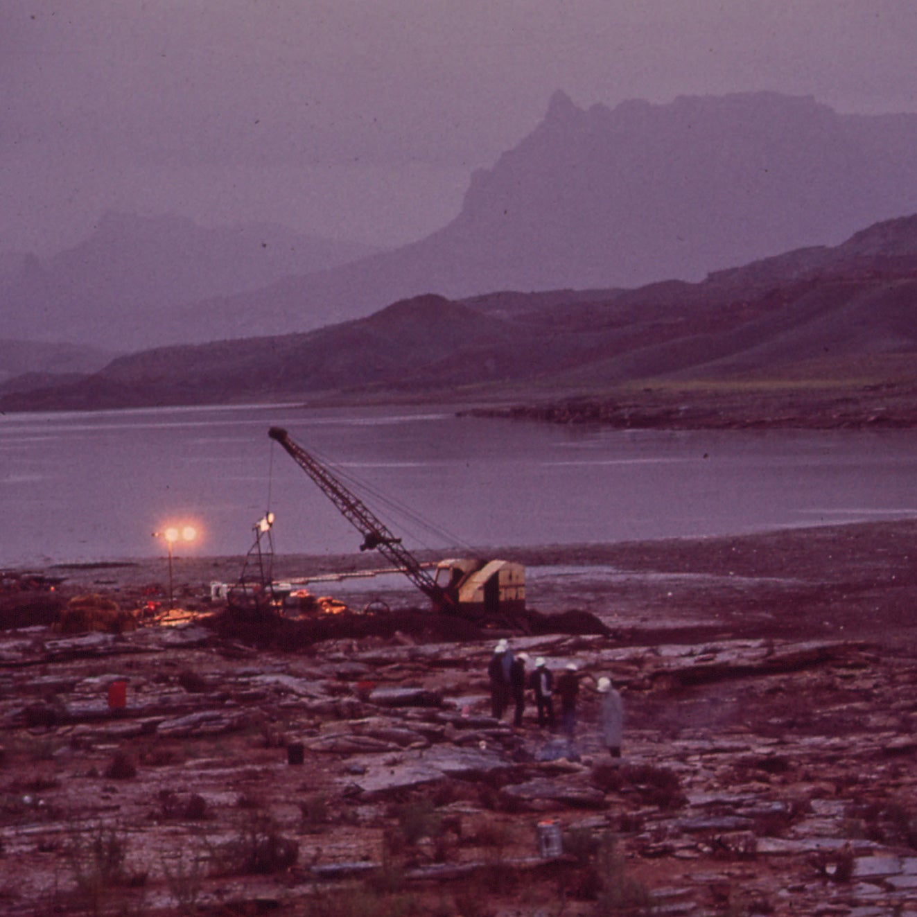 A log boom in Monument Valley, Utah, at the site of intensive clean-up operations following a massive oil spill into the San Juan River.